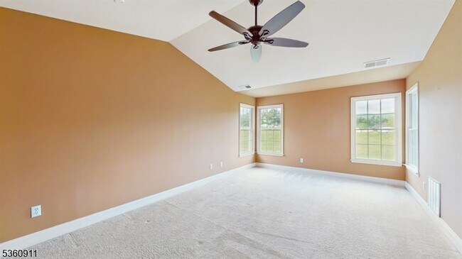 Building Photo - 104 Briar Ct