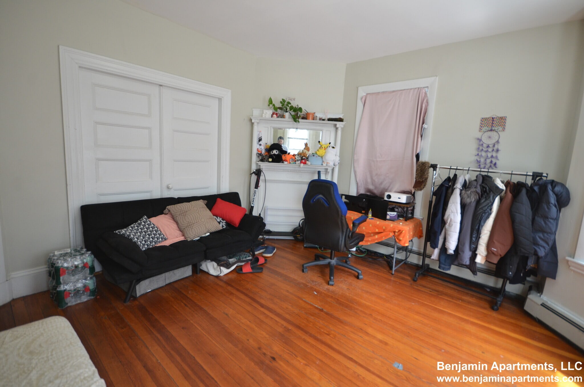 Building Photo - 77 Walnut St