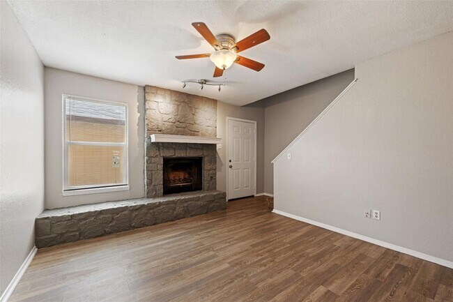 Building Photo - 1805 Rawhide Loop