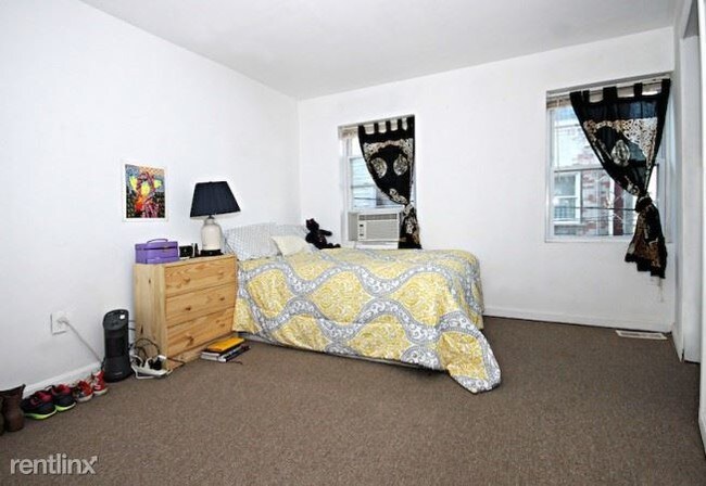 Building Photo - 3 br, 1 bath House - 208 W STILES ST