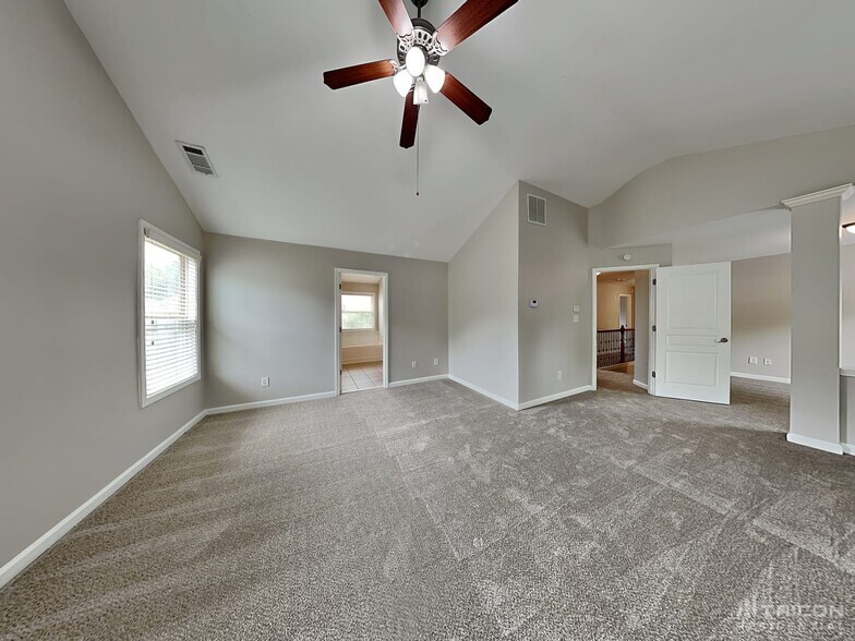 Building Photo - 632 Talon View Ct