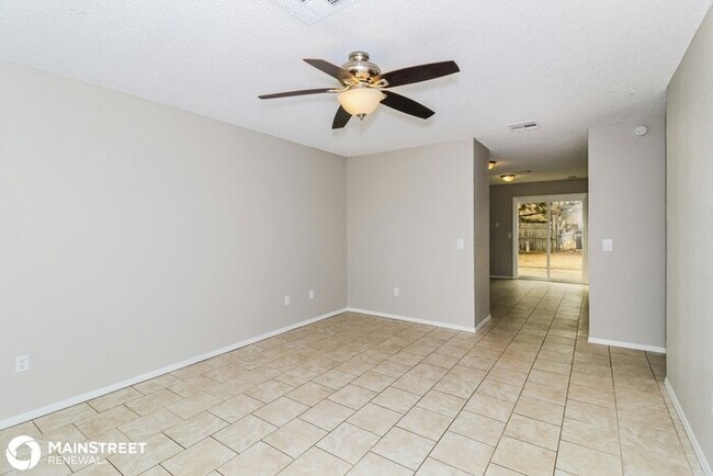 Building Photo - 704 W HILLCREST DRIVE, MUSTANG, OK 73064