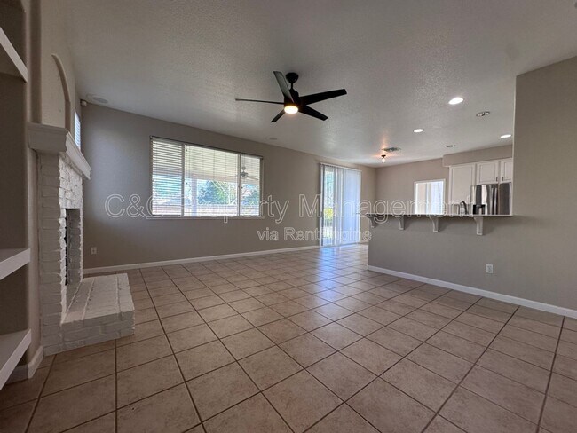 Building Photo - 200 Eastbrook Way