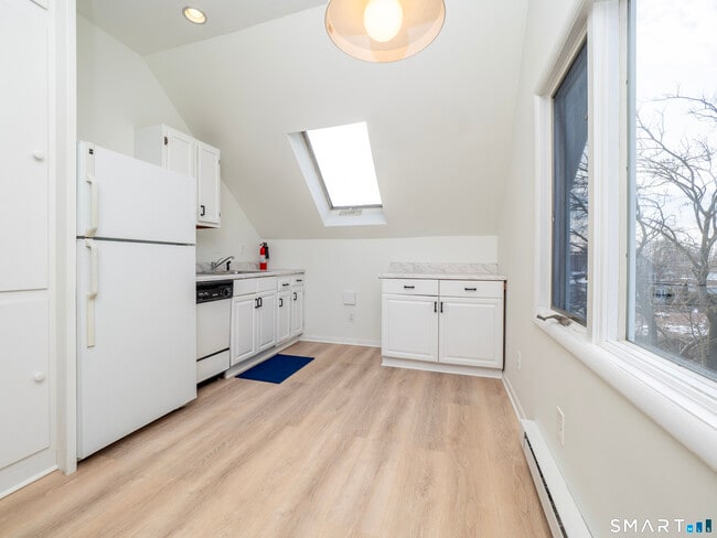 Building Photo - 38 Gregory Blvd