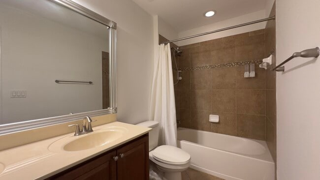 Building Photo - 10609 Willow Oak Ct