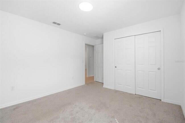 Building Photo - 18 Whetstone Ln