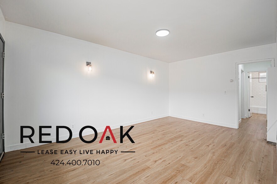 Building Photo - 340 W 87th St