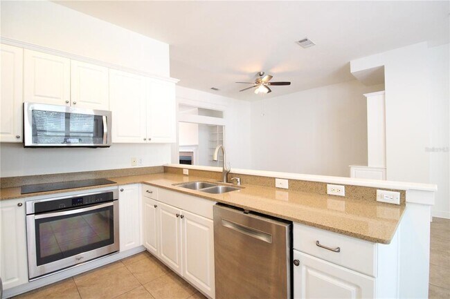 Building Photo - 132 NE 4 St