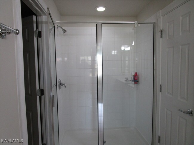 Building Photo - 8677 Erice Ct