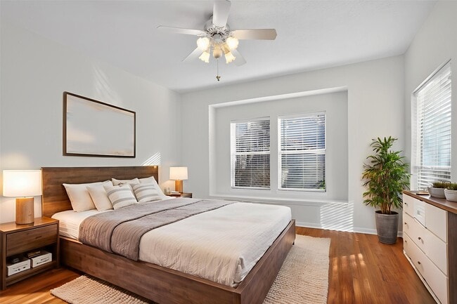 Building Photo - 15 S Avonlea Cir