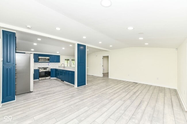 Building Photo - 6348 W 750 N