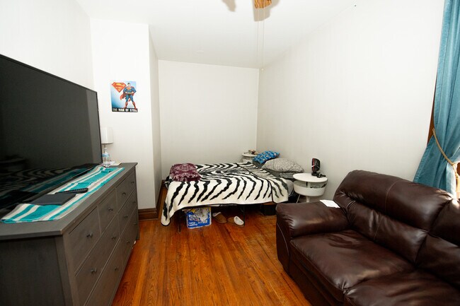 Building Photo - 5051 W Berenice Ave