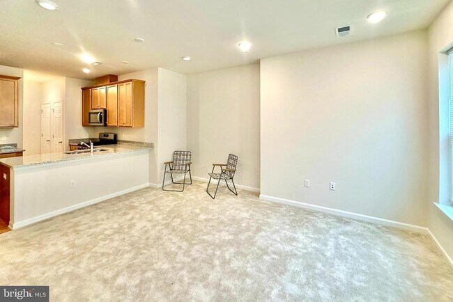 Building Photo - 1212 Parker Blvd