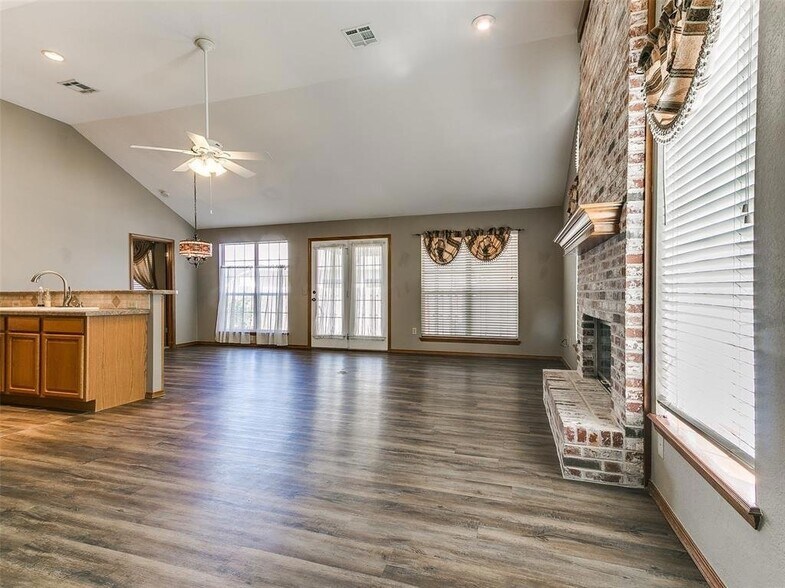 Building Photo - 6429 Masons Dr