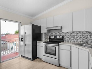 Building Photo - 3375 W 76th St