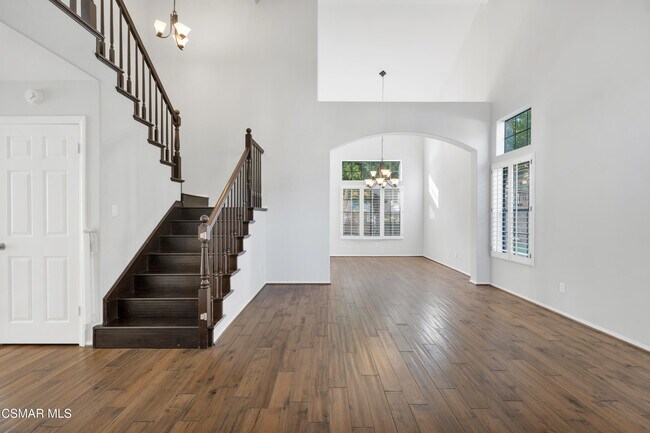 Building Photo - 487 Bernini Ct