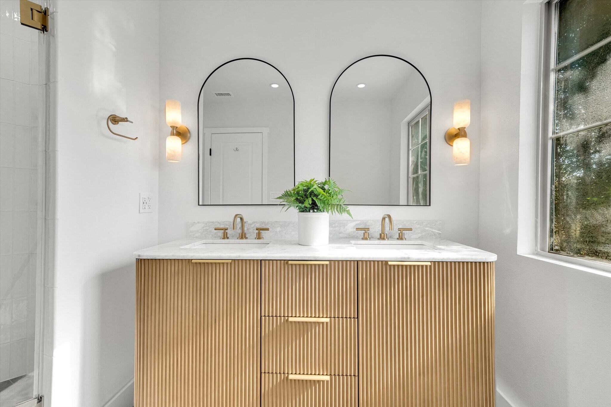 Brand new double sink vanity - 759 Border Ave