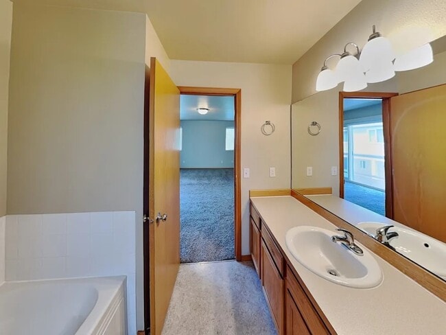 Building Photo - 32019 40th Pl SW