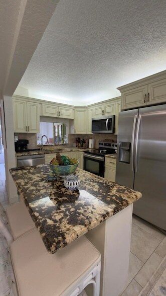 Building Photo - 777 S Federal Hwy