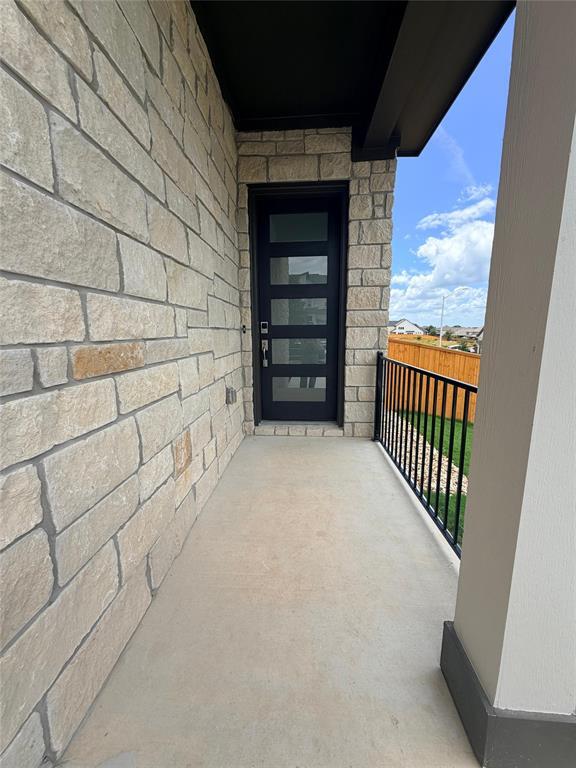 Building Photo - 745 Beaverton Dr