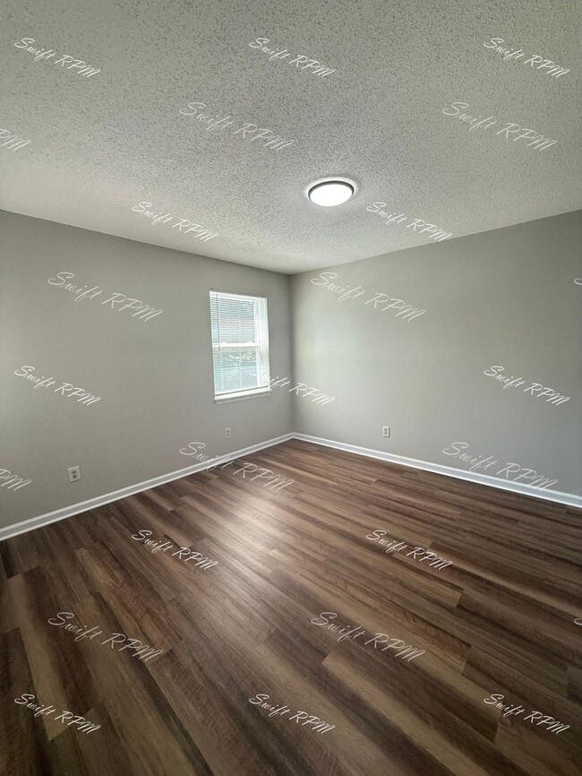 Building Photo - 6451 Hallet St