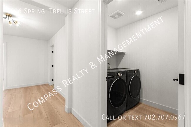 Building Photo - 5606 Spring Trellis St