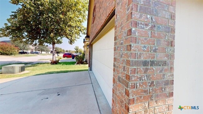 Building Photo - 5200 Lions Gate Ln