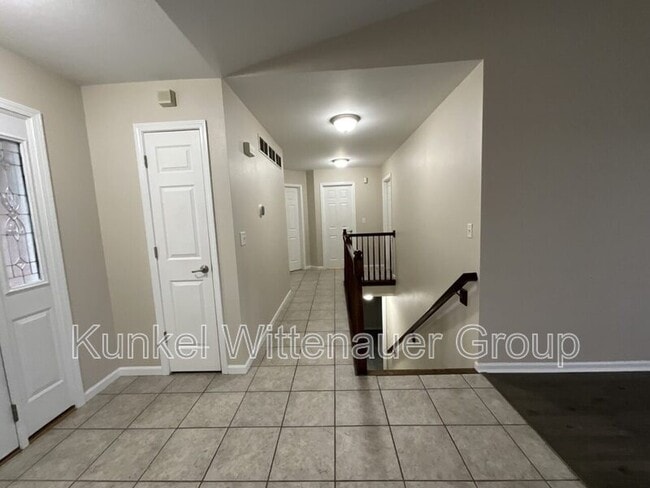 Building Photo - 601 Whetstone Ln