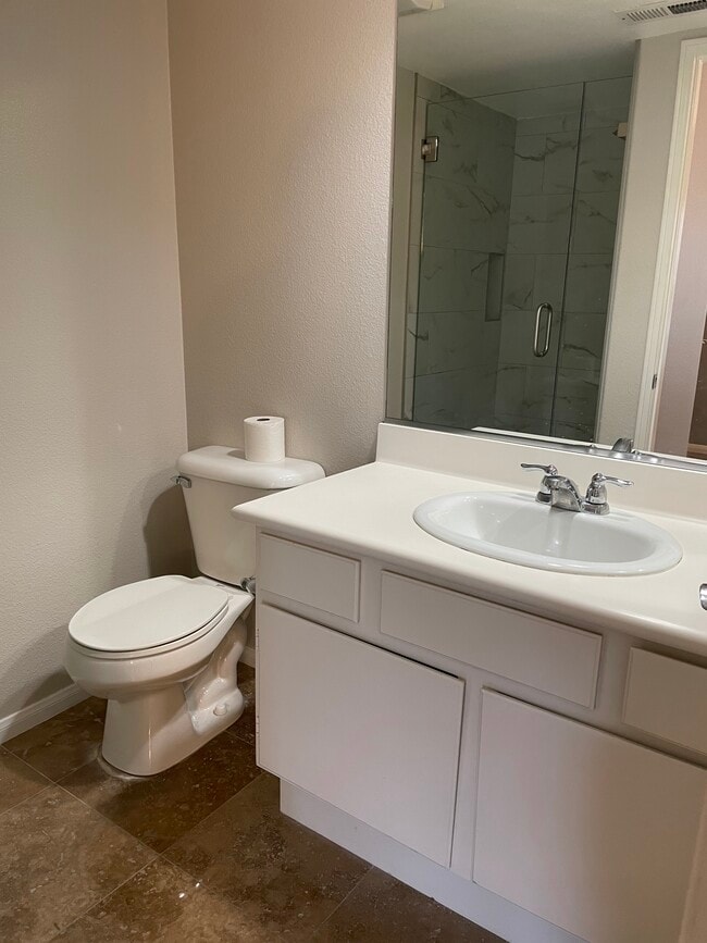 Building Photo - 380 Tesoro Gln