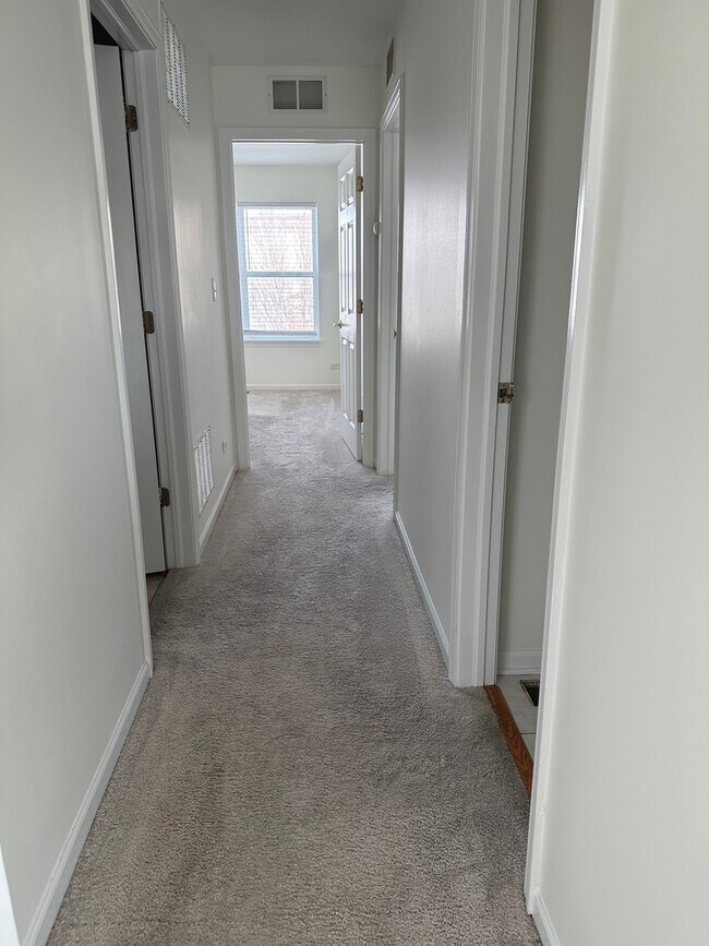 Building Photo - 2600 Providence Ave