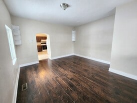 Building Photo - 22 Harlem Ave