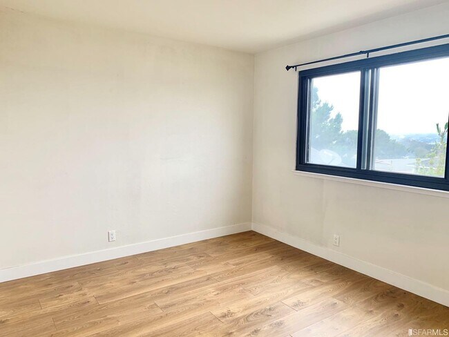 Building Photo - 177 Marbly Ave