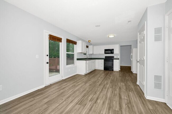 Building Photo - Great 4 Bedroom, 2.5 Bath Home in Fishers!