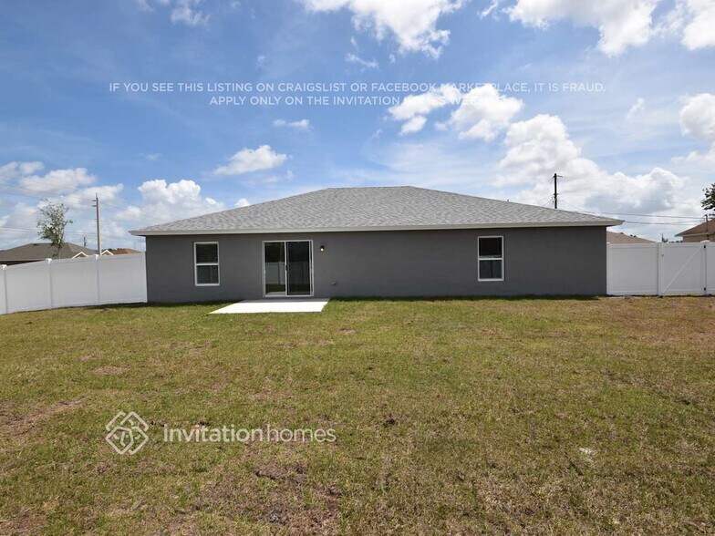 Building Photo - 4102 SW Jarmer Rd