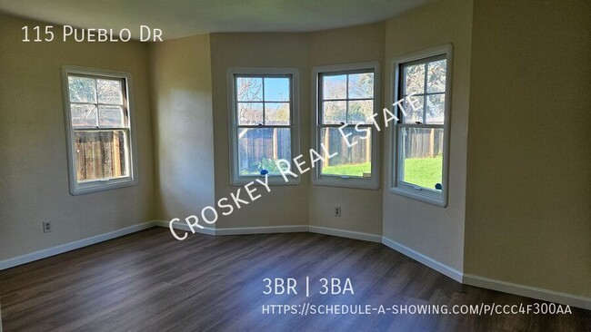 Building Photo - Move in ready! Remodeled home with large b...