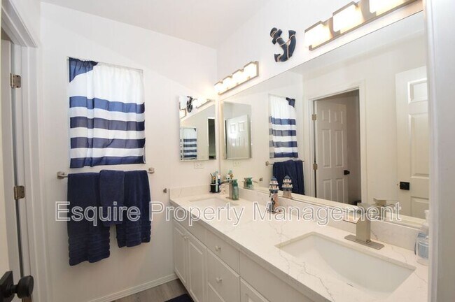 Building Photo - 4510 El Corazon Ct