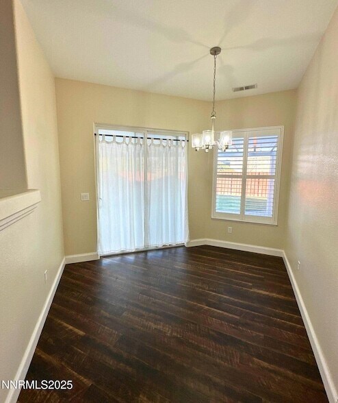 Building Photo - 1390 S Fox Glen Ct