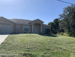 Building Photo - 2687 San Filippo Dr SE