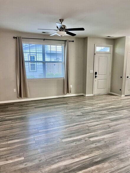 Building Photo - Beautiful Crofton at Spence Crossing Townhome/Condo | 3 BR | 2.5 BA | 1,867 Sq. Ft.