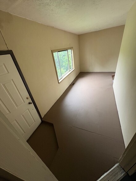 Building Photo - 125 Haymond St
