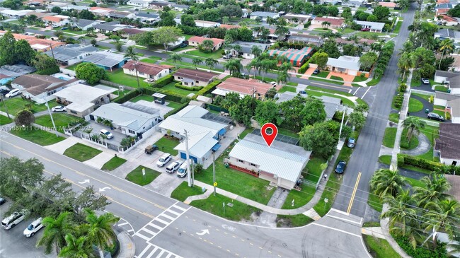 Building Photo - 8942 SW 16th St
