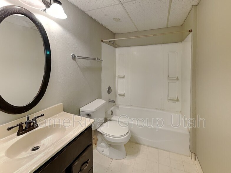 Building Photo - 5631 W 11030 N