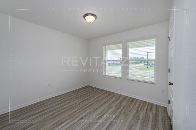 Building Photo - 1097 Hayward Lp