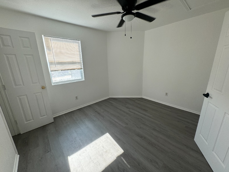 Building Photo - 2902 Sweeney Ln