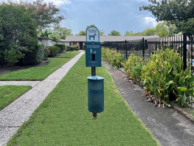 Building Photo - 1529 Wirt Rd