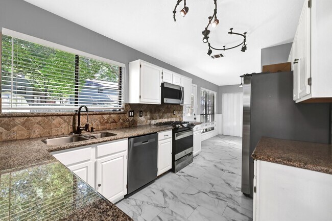 Building Photo - 4919 Dobbin Springs Ln