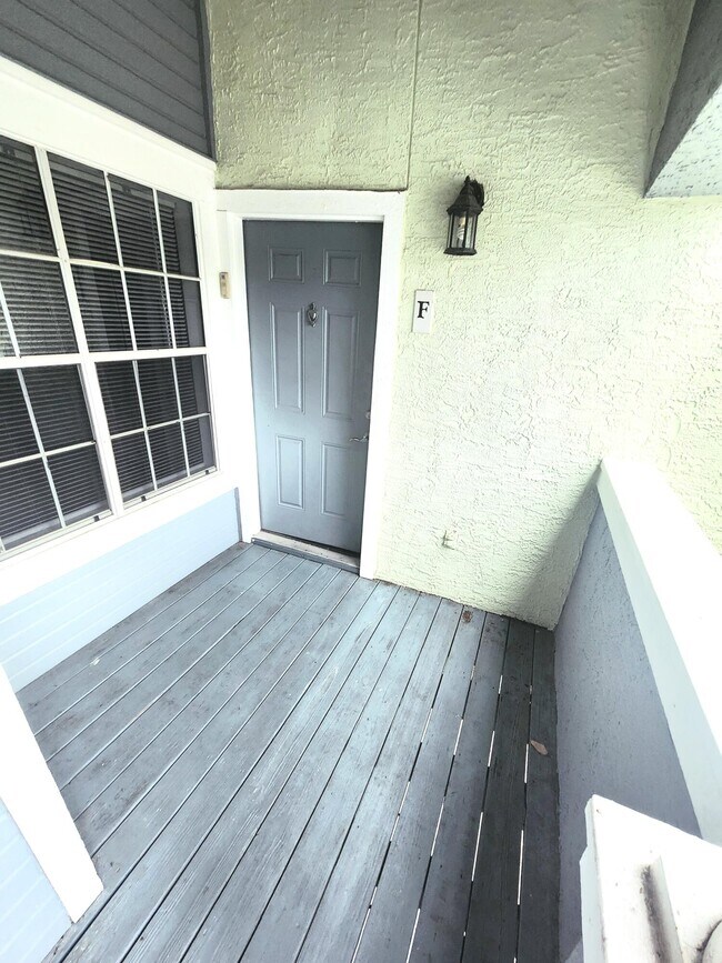 Building Photo - 1020 Crystal F Way