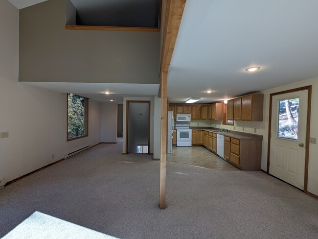 Building Photo - 286 Antler Rdg Rd