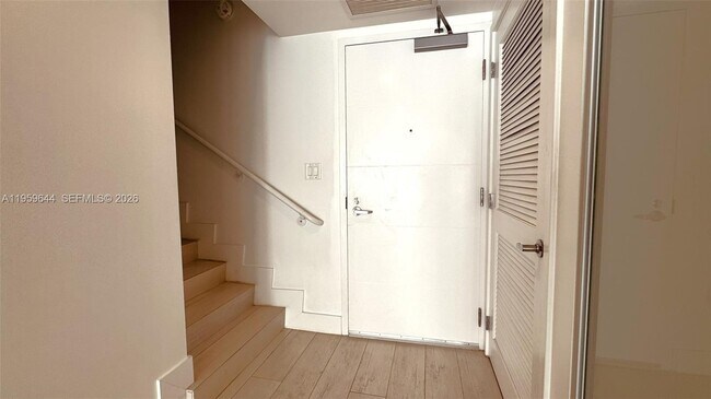 Building Photo - 400 Sunny Isles Blvd