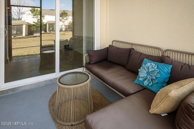 Building Photo - 73 Java Ln